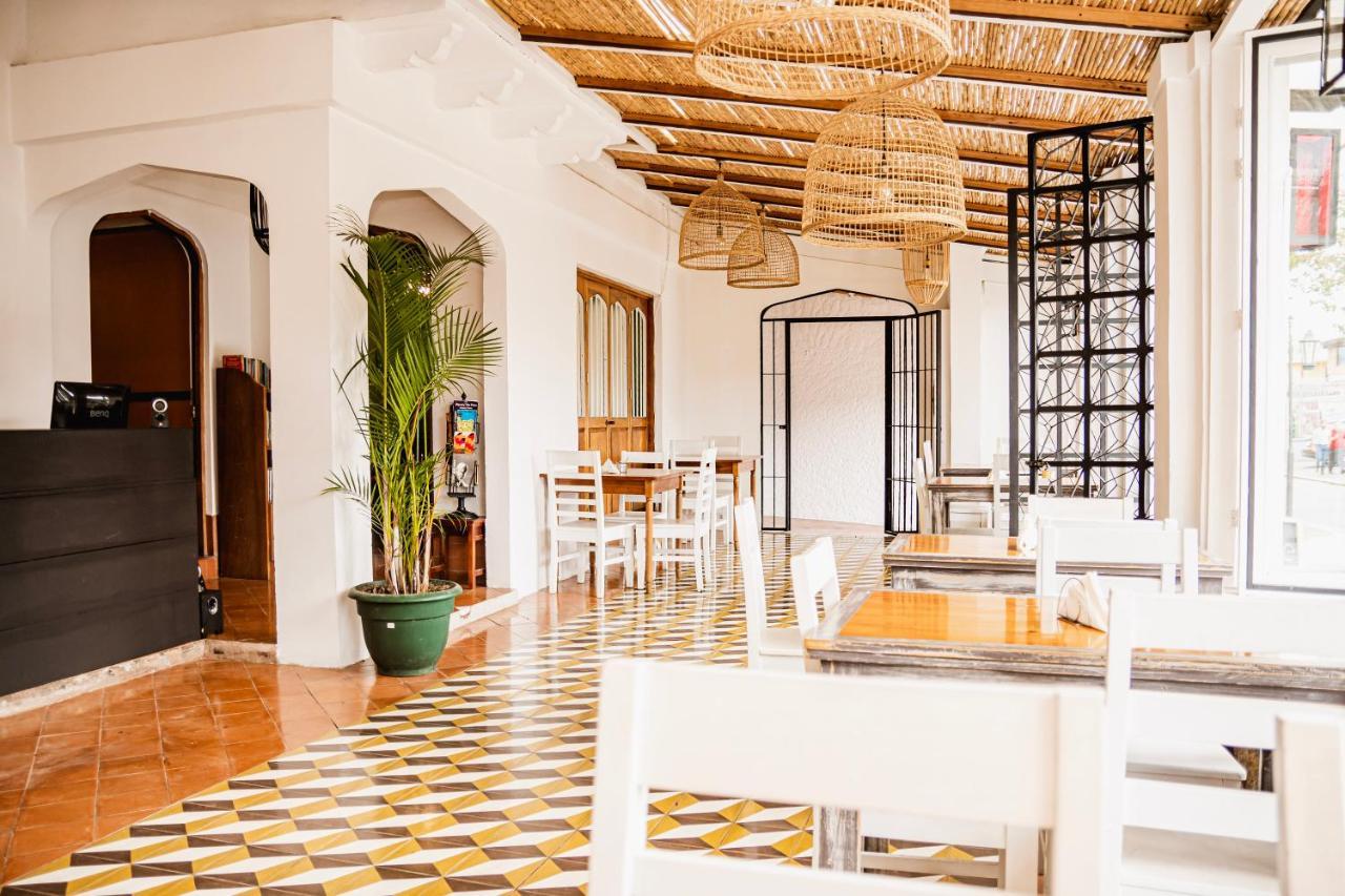 Luz De Luna Hotel Barrio Escalante 산호세 외부 사진