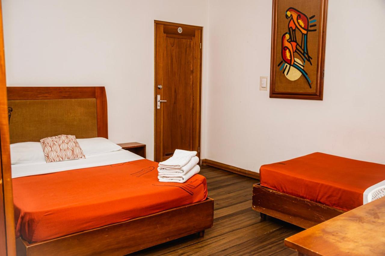 Luz De Luna Hotel Barrio Escalante 산호세 외부 사진
